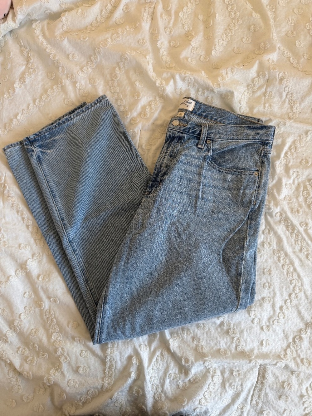 Universal Thread Jeans